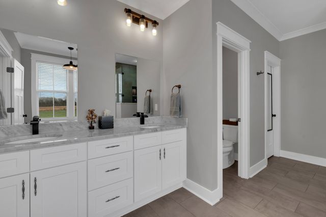 260 Lookout Dr, Winchester, TN 37398