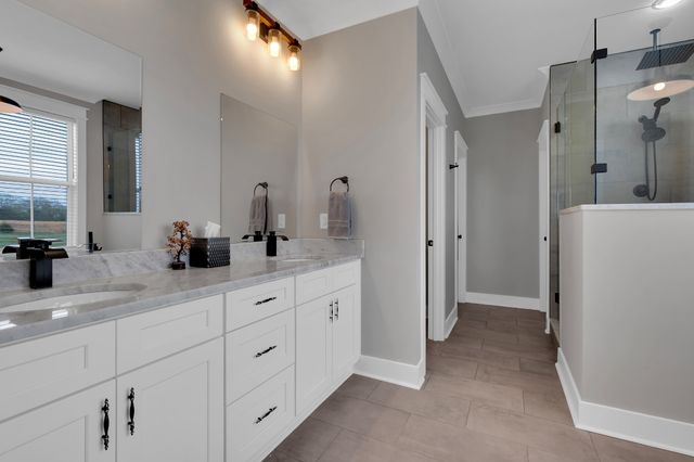 260 Lookout Dr, Winchester, TN 37398