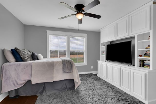 260 Lookout Dr, Winchester, TN 37398