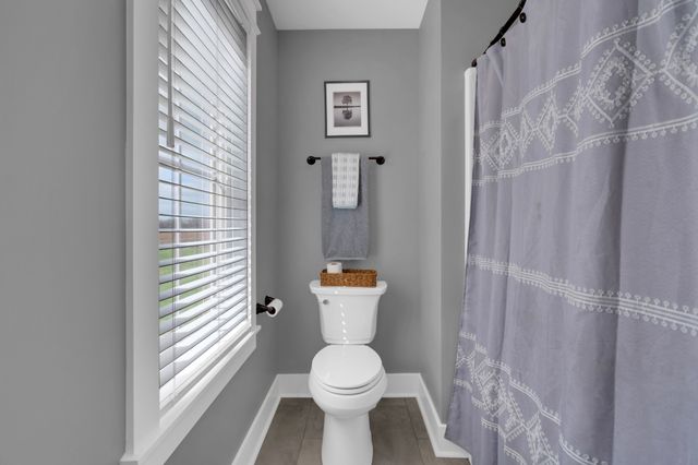 260 Lookout Dr, Winchester, TN 37398