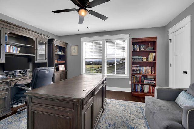 260 Lookout Dr, Winchester, TN 37398