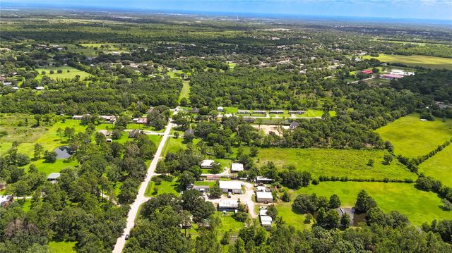 2052 County Road 540, Alvin, TX 77511