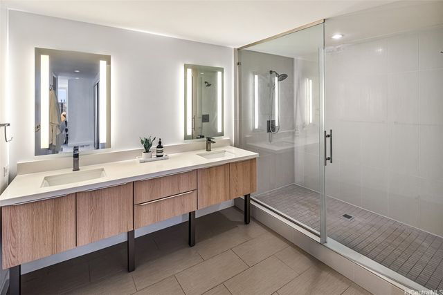 888 Kapiolani Boulevard 3009, Honolulu, HI 96813