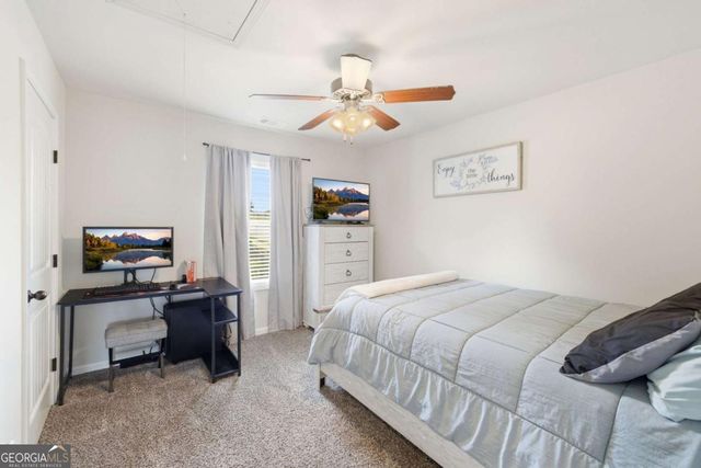 5821 Park Point, Flowery Branch, GA 30542