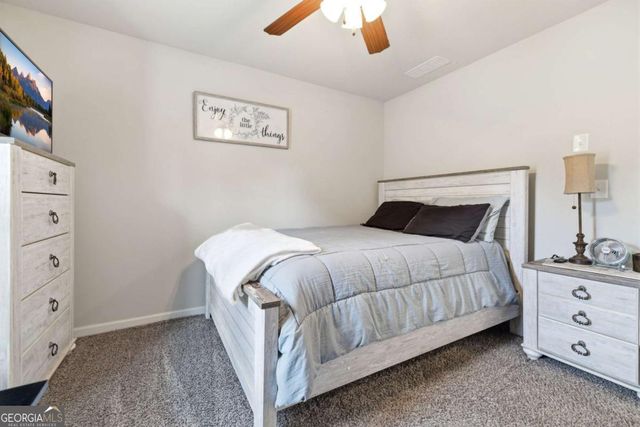 5821 Park Point, Flowery Branch, GA 30542