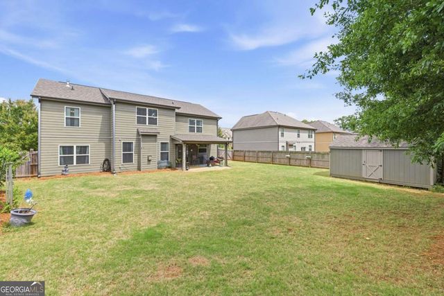5821 Park Point, Flowery Branch, GA 30542
