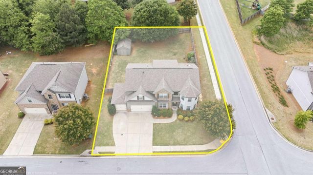5821 Park Point, Flowery Branch, GA 30542