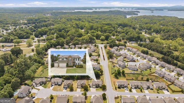 5821 Park Point, Flowery Branch, GA 30542