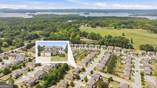 5821 Park Point, Flowery Branch, GA 30542