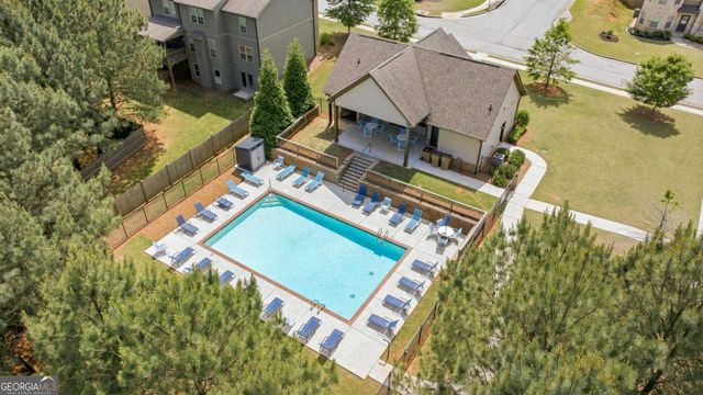 5821 Park Point, Flowery Branch, GA 30542