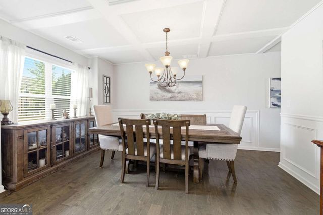 5821 Park Point, Flowery Branch, GA 30542