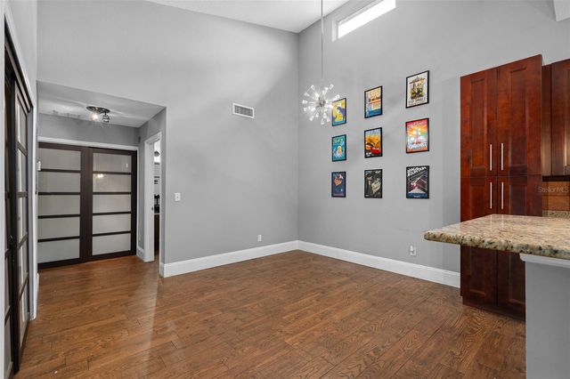 155 N PEARL LAKE CAUSEWAY 208, Altamonte Springs, FL 32714