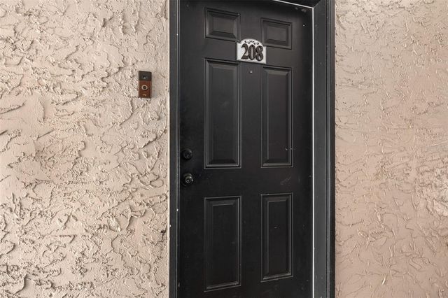 155 N PEARL LAKE CAUSEWAY 208, Altamonte Springs, FL 32714