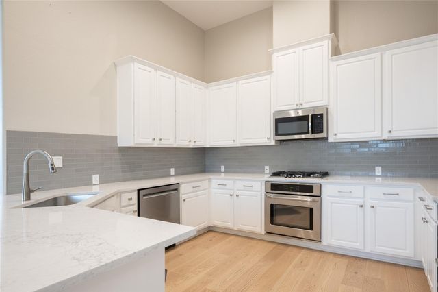 232 Sunrise Ridge LOOP, Austin, TX 78738