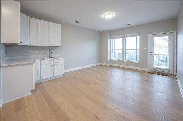 232 Sunrise Ridge LOOP, Austin, TX 78738
