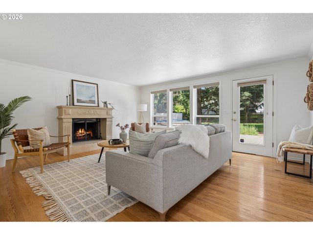 20920 S RIDGE Rd, Oregon City, OR 97045