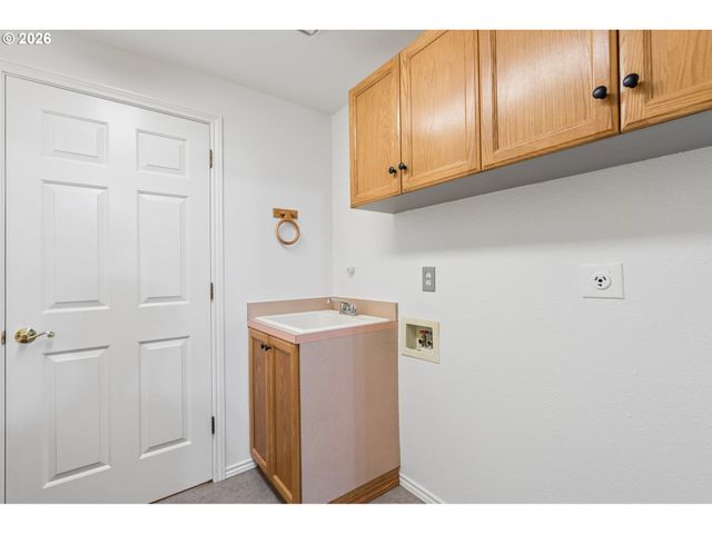 20920 S RIDGE Rd, Oregon City, OR 97045