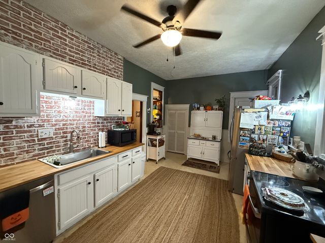 108 W Madison Street, Alexandria, IN 46001