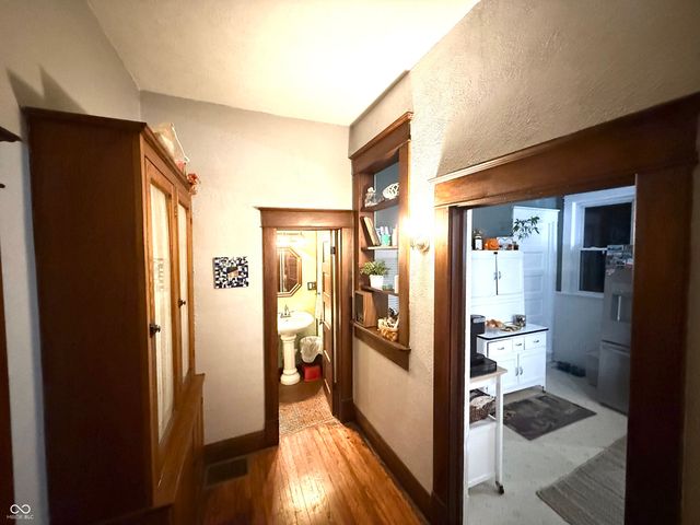 108 W Madison Street, Alexandria, IN 46001