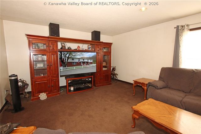 41 Flat Top Camp Road, Wharton, WV 25208
