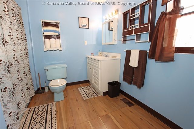 41 Flat Top Camp Road, Wharton, WV 25208