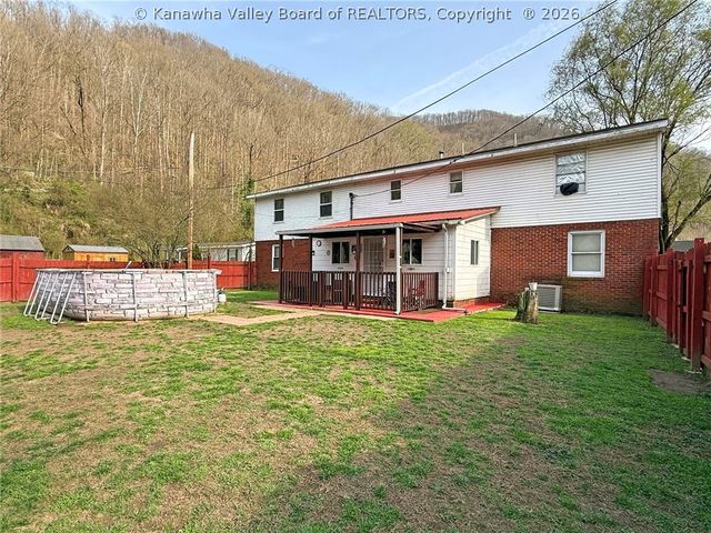 41 Flat Top Camp Road, Wharton, WV 25208