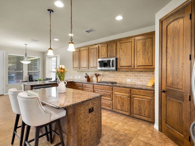 214 Crestbrook Drive, Rockwall, TX 75087