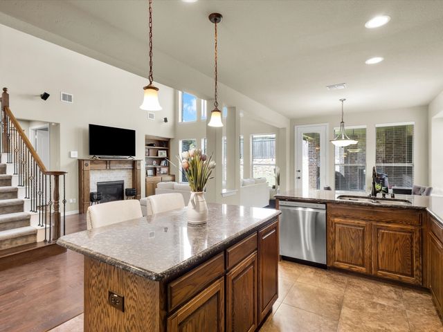 214 Crestbrook Drive, Rockwall, TX 75087