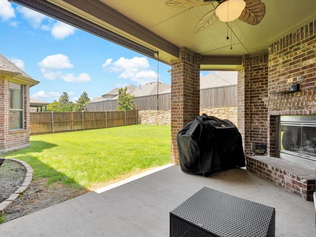 214 Crestbrook Drive, Rockwall, TX 75087