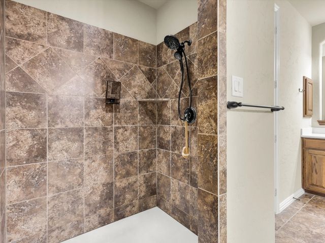 214 Crestbrook Drive, Rockwall, TX 75087