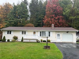 1427 Fairwood Drive, Utica, NY 13502