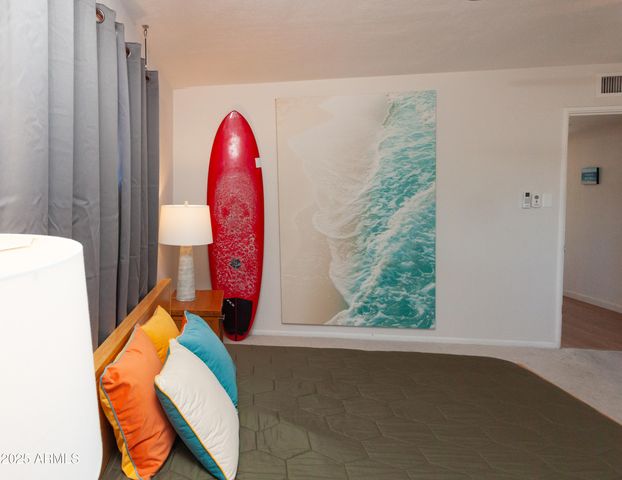 1326 E EARLL Drive, Phoenix, AZ 85014