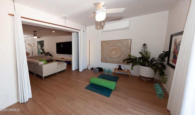 1326 E EARLL Drive, Phoenix, AZ 85014