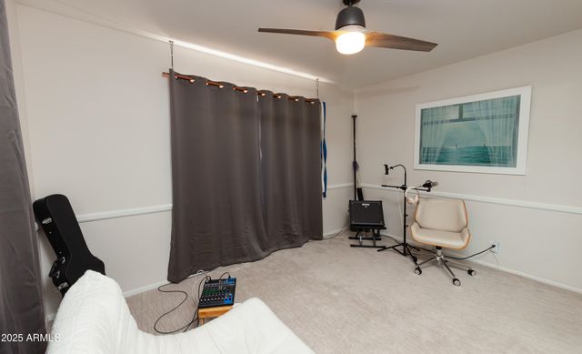 1326 E EARLL Drive, Phoenix, AZ 85014