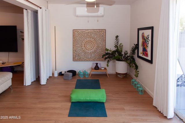 1326 E EARLL Drive, Phoenix, AZ 85014