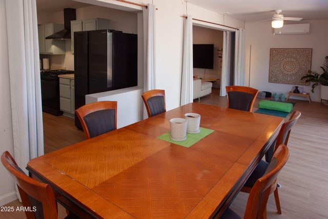 1326 E EARLL Drive, Phoenix, AZ 85014