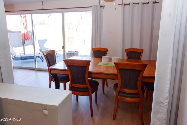 1326 E EARLL Drive, Phoenix, AZ 85014