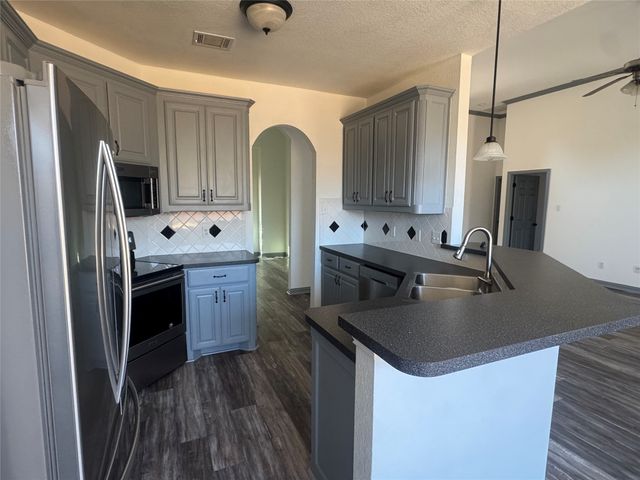 205 Wayne Drive, Aledo, TX 76008
