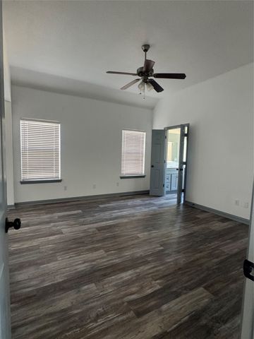 205 Wayne Drive, Aledo, TX 76008