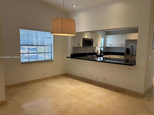 21220 Harbor Way 221-22, Aventura, FL 33180
