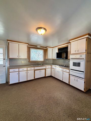 73 Peck Street 2, Norwich, CT 06360