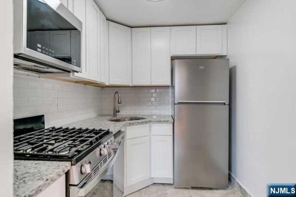 45 Linden Street 9, Hackensack, NJ 07601