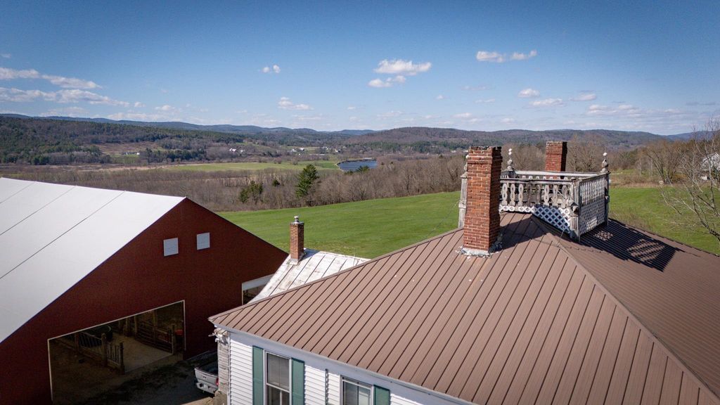Image 14 of property listing at 529 NH Route 10, Piermont, NH 03779
