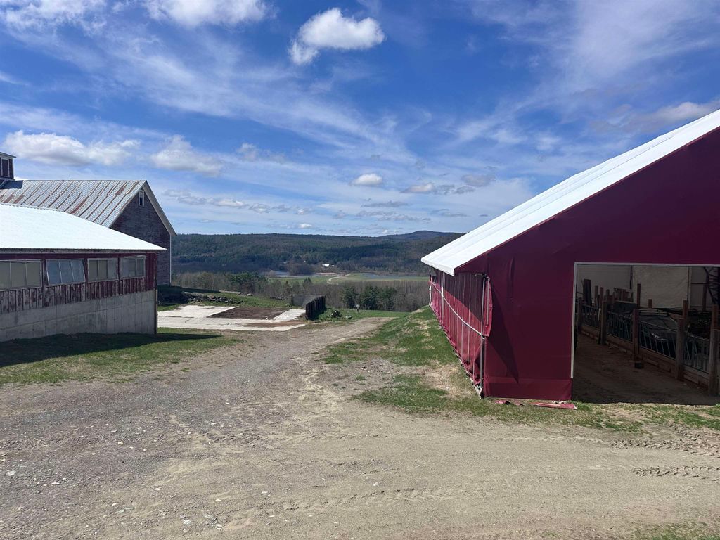 Image 32 of property listing at 529 NH Route 10, Piermont, NH 03779