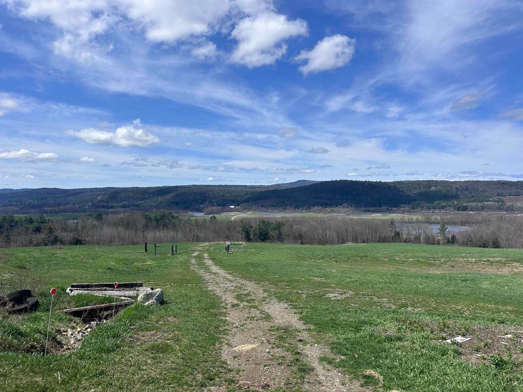 Image 35 of property listing at 529 NH Route 10, Piermont, NH 03779