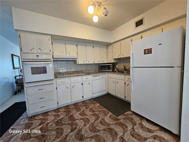 2380 WORLD PARKWAY BOULEVARD 56, Clearwater, FL 33763