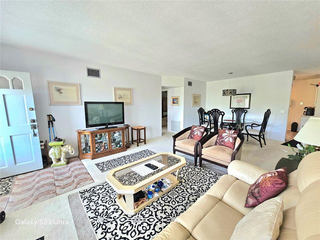 2380 WORLD PARKWAY BOULEVARD 56, Clearwater, FL 33763