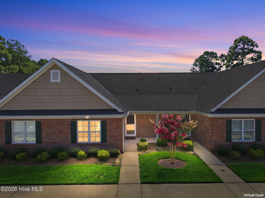 1074 Bridgeport Way, Leland, NC 28451