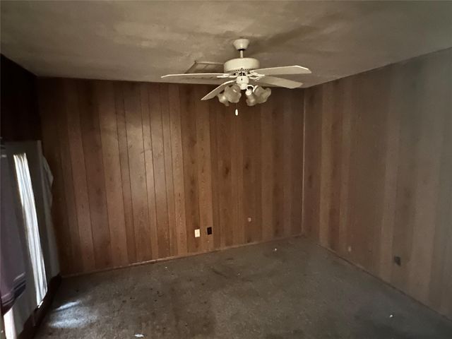 7736 Bretshire Drive, Houston, TX 77016