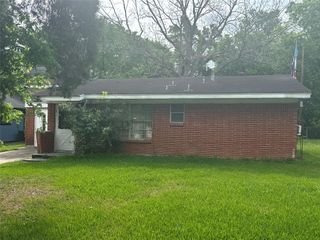 7736 Bretshire Drive, Houston, TX 77016